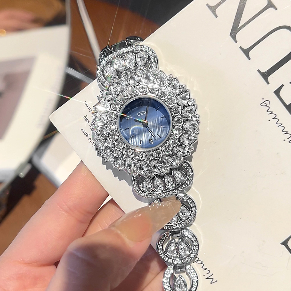 Luxury Ceramic Watch - UTHAI CQ443 Moda Lüks Yıldızlı Gökyüzü