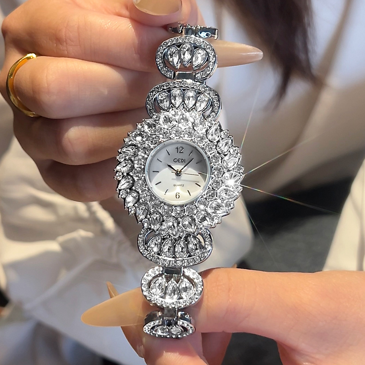 UTHAI CQ443 Moda Lüks Yıldızlı - Luxury Ceramic Watch incelemesi ve fiyatı